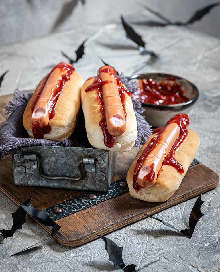 Hot dogs made to look like bloodly fingers for Halloween-1A